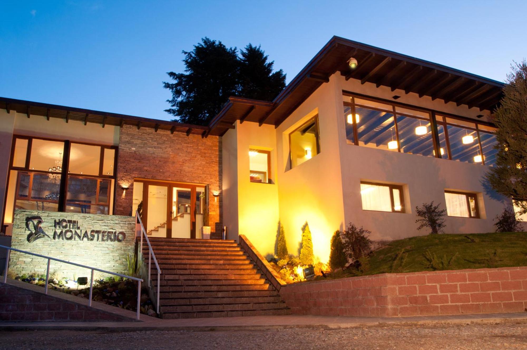 Monasterio Hotel Boutique Сан Карлос де Барилоче Екстериор снимка