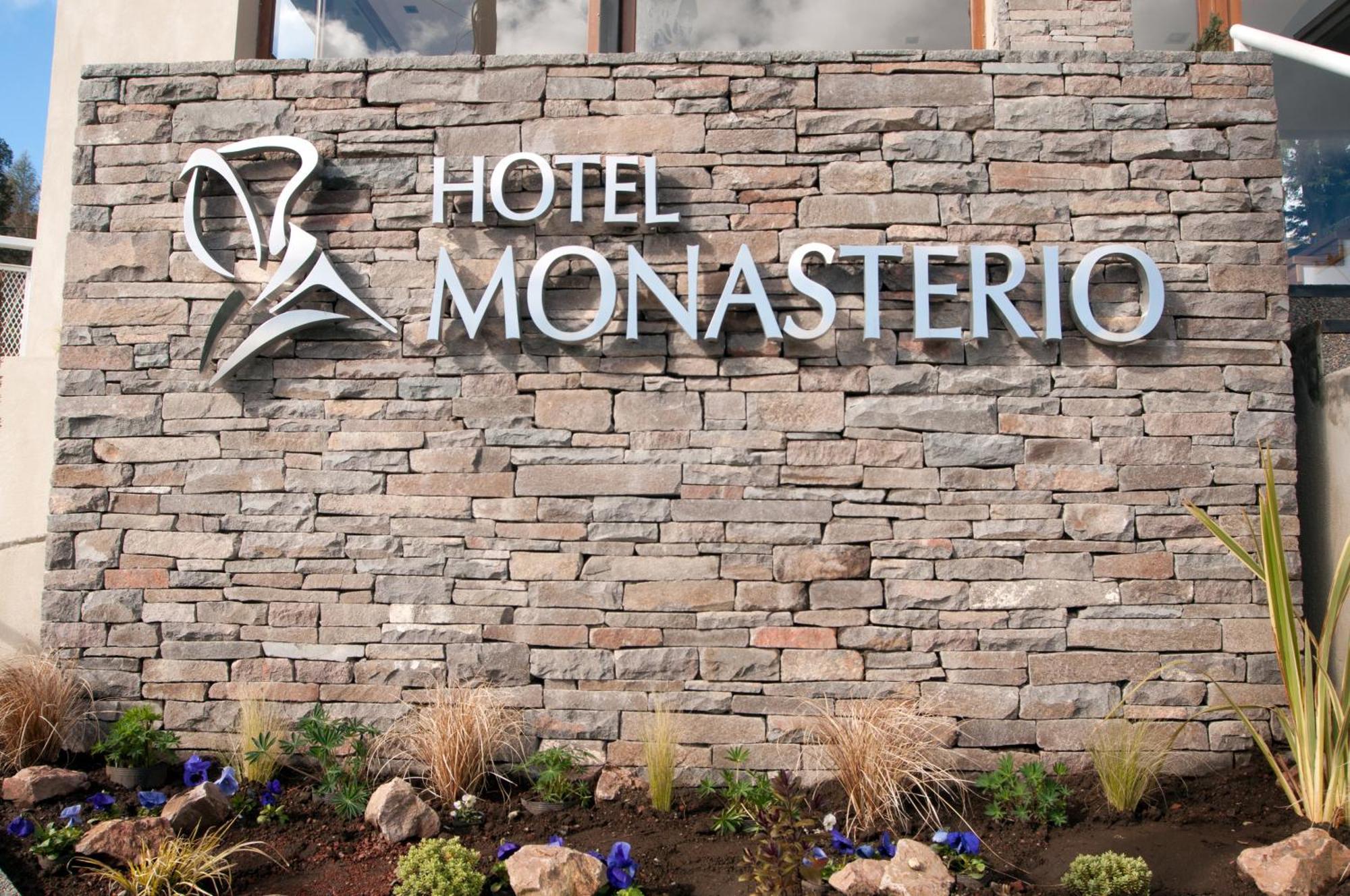 Monasterio Hotel Boutique Сан Карлос де Барилоче Екстериор снимка